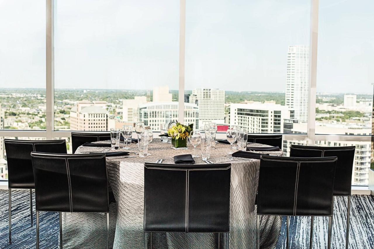 W Dallas Exterior photo