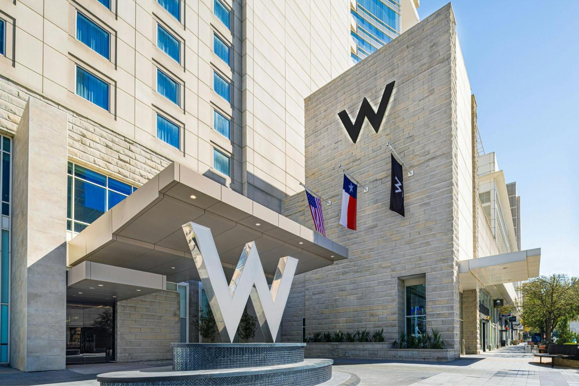 W Dallas Exterior photo